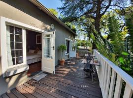 Waterhouse Guest Lodge in Muckleneuk، فندق بوتيكي في بريتوريا