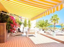70sqm private terrace in front of the sea & 107sqm brand new apartment, hotel en Benidorm