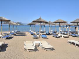 Marathona's Apartment, hotel bajet di Aegina Town