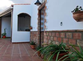 4 bedrooms house with wifi at Guadix, casa de férias em Guadix
