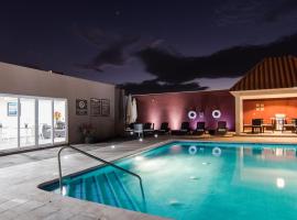 Candlewood Suites - Queretaro Juriquilla by IHG، فندق في كيريتارو