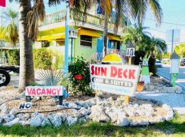 Sun Deck Inn & Suites, Hotel in Fort Myers Beach