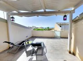 One bedroom appartement at Punta Secca 100 m away from the beach with sea view terrace and wifi