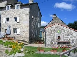 Maison charmante Le Malzieu, jardin