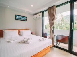 Good Dream Hotel (Khun Ying House)