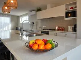 Simon's Place - Kaikoura Holiday Home