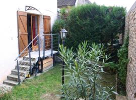 Maison de 3 chambres avec jardin clos et wifi a Nuits Saint Georges, hôtel à Nuits-Saint-Georges