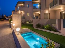 Aegean Breeze Luxury Apartments next to the sea, khách sạn ở Máleme