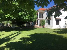 Sarakinas Farm House