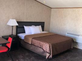 Monahans Country Inn، فندق في موناهانز