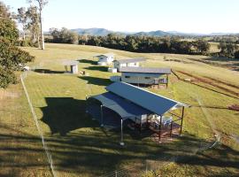 Valley Cabins By The Creek, holiday home in Imbil