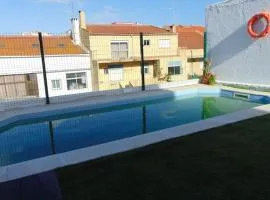 2 bedrooms apartement with shared pool enclosed garden and wifi at Almada 5 km away from the beach