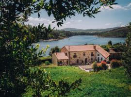 Casa de Santa Uxía, hotell nära Ezaro vattenfall, Ézaro