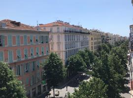 Studios Floreal, serviced apartment in Nice