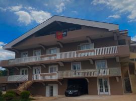 Apartments & Camp Stanišić, khách sạn gia đình ở Nikšić