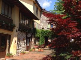 Casa del Contrabbandiere, hotel v destinaci Pozzolengo