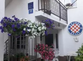 Apartments Šime