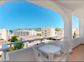 One bedroom apartement at Sant Josep de sa Talaia 250 m away from the beach with sea view shared pool and furnished balcony