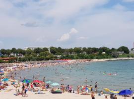 Lazy Lounge Apartments, hotel din Mangalia