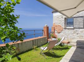 Polanesi Sea view Home, hotel a Sori