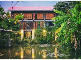 Twelve Cutting Units, hotel v destinaci Sukhothai