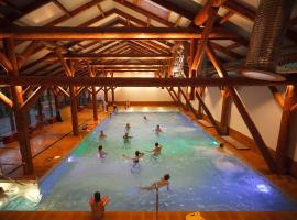 Ośrodek Wypoczynkowy MAX, hotel v destinaci Jarnoltówek
