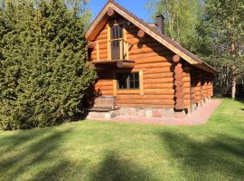 Excellent log house with a sauna in Lahemaa!, cabin in Hara
