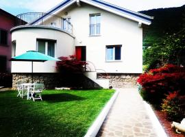 Villa Harriet, hotel en Sovere