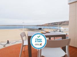 Holidays Nazaré marginal – hotel w mieście Nazaré