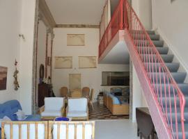 Luxury apartment inside beachfront villa, Hotel in Donoratico