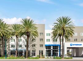 Wyndham Anaheim, hotel near House of Blues Anaheim, Anaheim