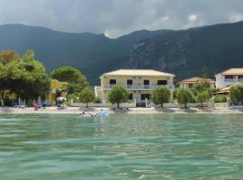 Beach House I&II, hotel a Alykes