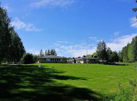 Loma Luonnonlapsi, strandhotel in Sotkamo