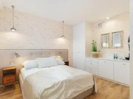 Deo Plaza Premium by Rent like home