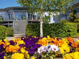 Müritz-Strandhotel, hotel de 4 estrellas en Röbel