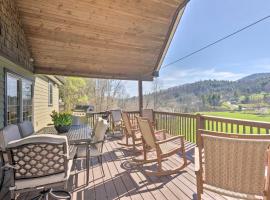 Chic Asheville Retreat with Game Room and Views!, pet-friendly hotel in Asheville