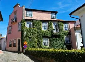 Charming apartment in Porto, 60 m², historic center