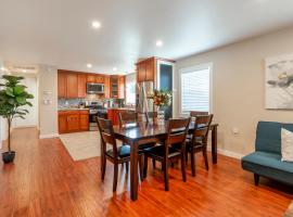 @ Marbella Lane 3BR Upper Level House in Downtown San Jose, hotell i San Jose