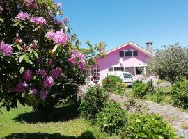 CASA QUINTANA, casa de férias em Salamir