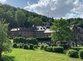 Abbaye Notre-Dame du Vivier - Le Bief du Vivier, хотел в Намюр