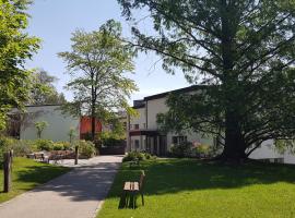 Le Domaine (Swiss Lodge): Fribourg şehrinde bir otel