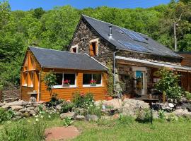 Chambres d'hôtes Le Lepadou-Bas, bed and breakfast a Saint-Chély-dʼAubrac