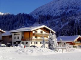 Pension Waldhof: Lech am Arlberg'de bir Oda ve Kahvaltı