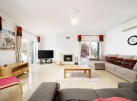 Albardeira 83 by Destination Algarve