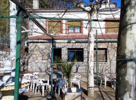 5 bedrooms house with shared pool enclosed garden and wifi at Sotillo de la Adrada