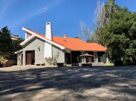 Casa da Xica - Refúgio de Campo, holiday home in Martinchel