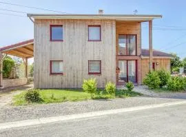 Holiday Home in Challerang near Town Center