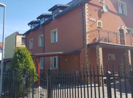 Zacisze 6, hotel v destinaci Rowy