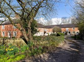 Knockerdown Cottages, hotel em Ashbourne
