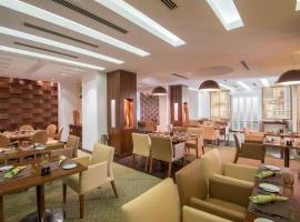 Crowne Plaza Sohar, an IHG Hotel, отель в городе Сухар